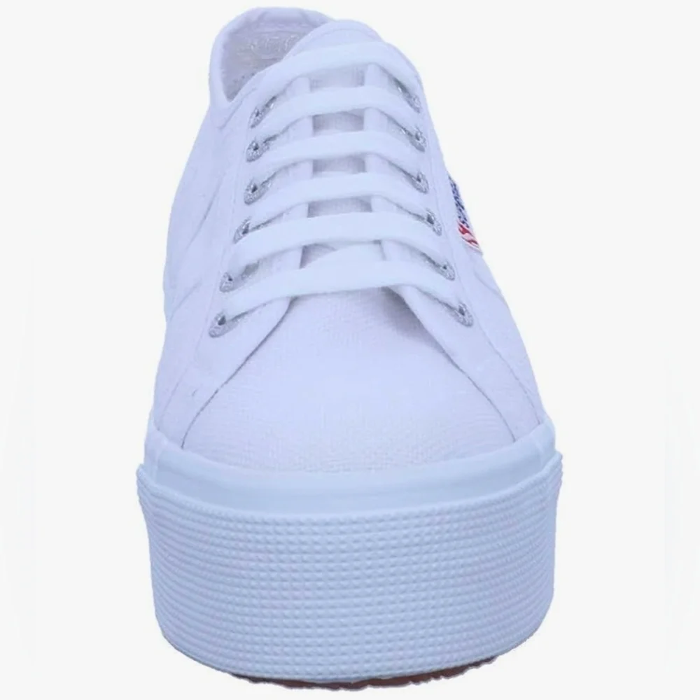 Superga brand style